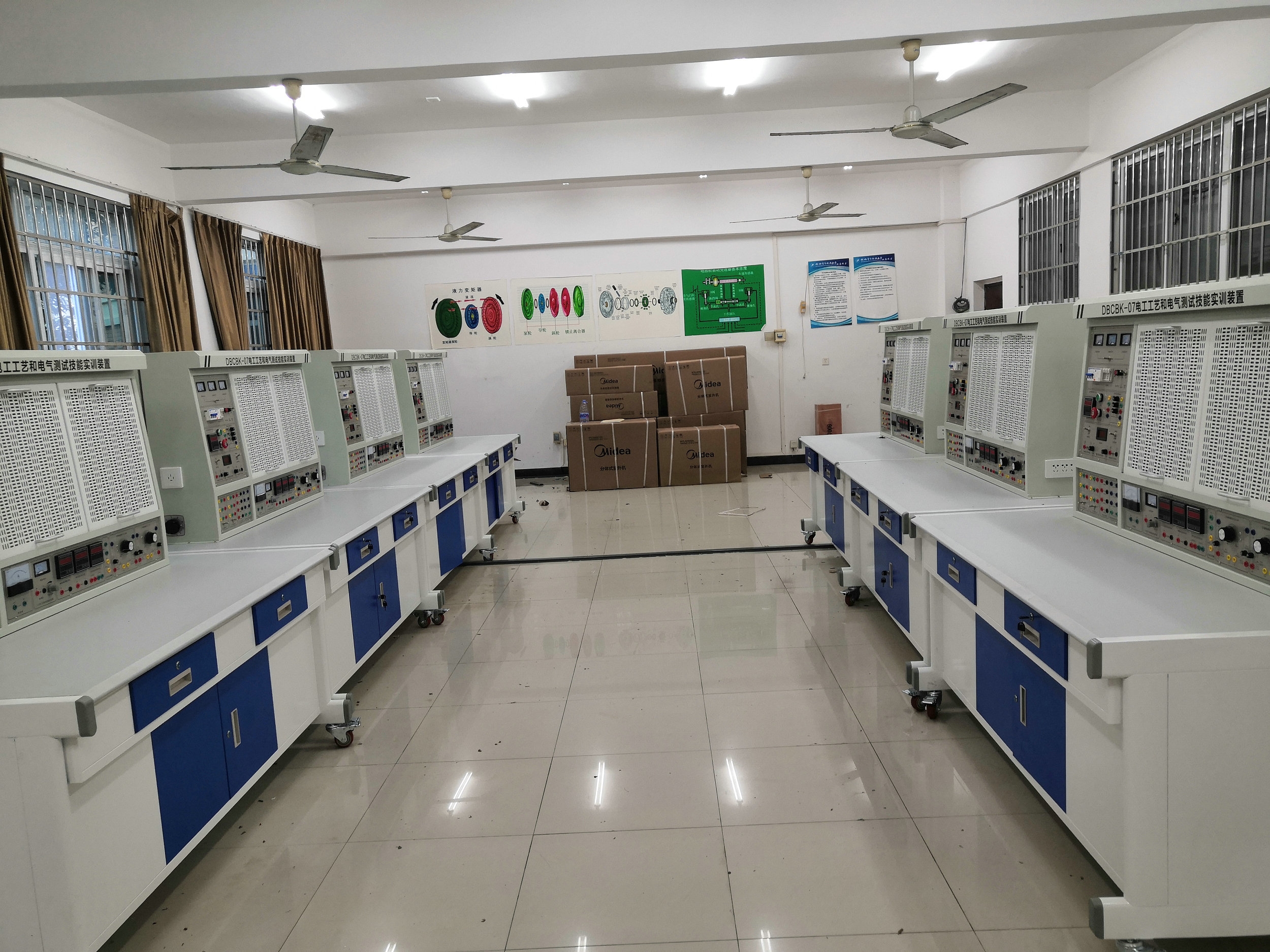 船舶電工工藝和電氣測試技能實訓(xùn)裝置